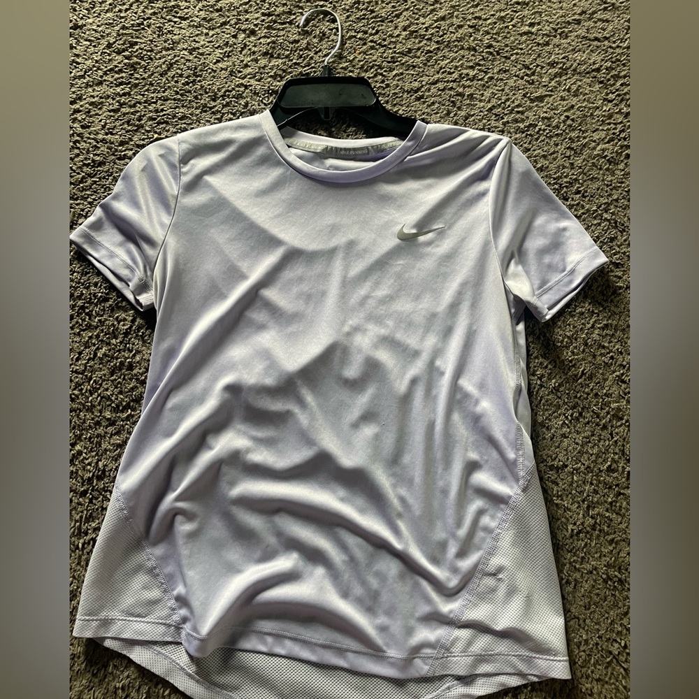 nike running t-shirt